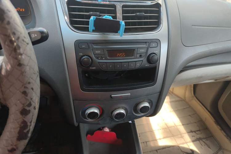 Used Chevrolet Sail 2010 Hatchback 1.2L Manual Warm Edition