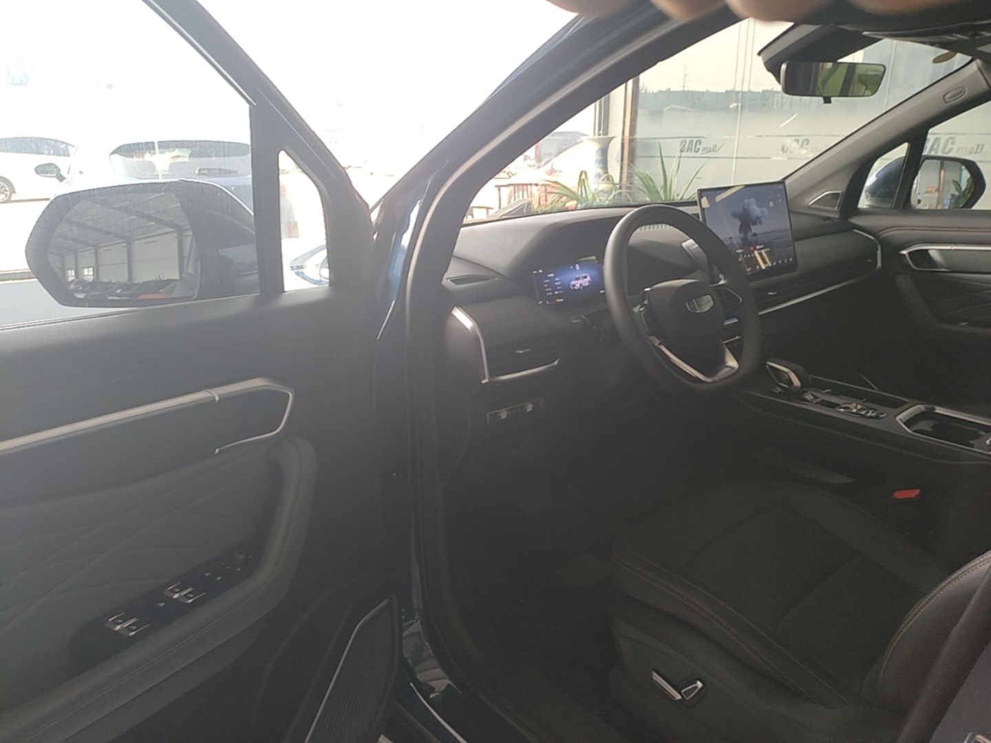 Geely Auto Haoyue L 2024 2.0T DCT Prestige Version — снимка 18