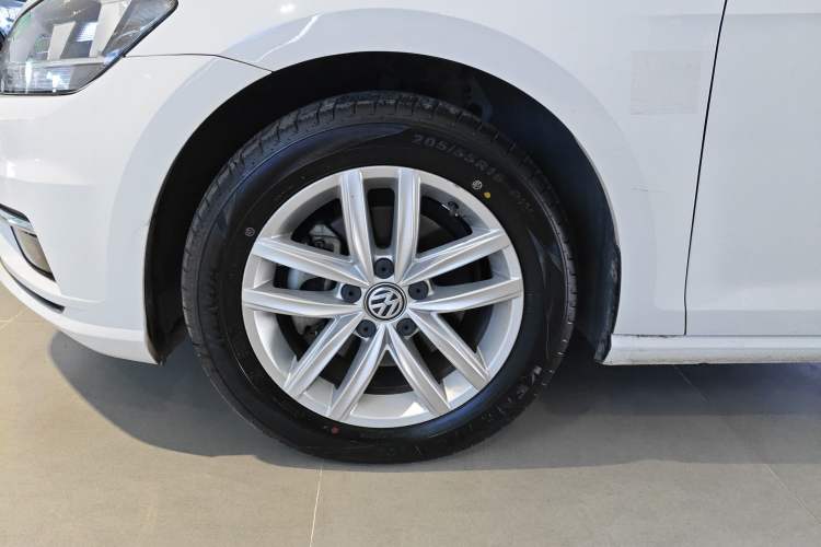 Used Volkswagen Golf 2018 230TSI Automatic Comfort Model
