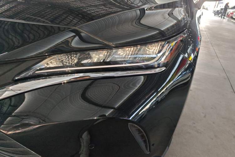 Used Toyota Harrier 2022 Dual-Engine 2.5L CVT Two-Wheel Drive Luxury Edition