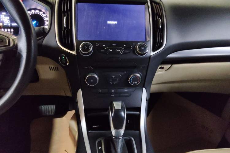 Used Ford Edge 2018 EcoBoost 245 Two-Wheel-Drive Titanium 5-Seater China VI Standard