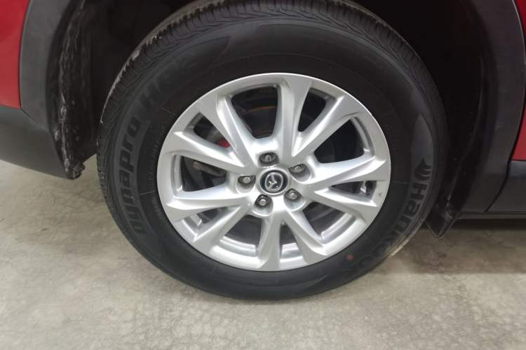 Used Mazda CX-4 2018 2.0L Automatic Two-Wheel Drive Blue Sky Dynamic Version China VI Standard Exterior 3