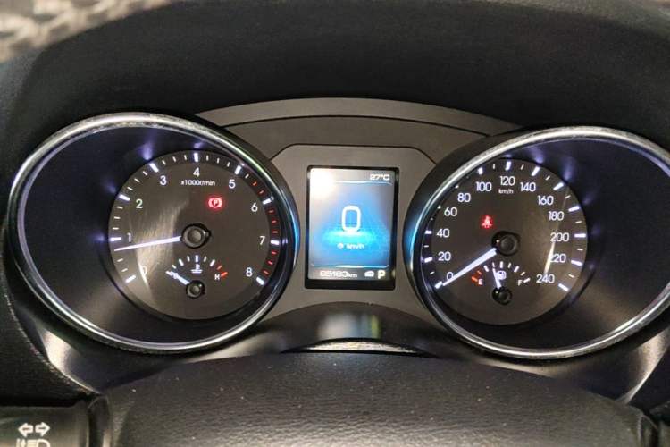 Used Haval H6 Coupe 2017 Red-Label 2.0T Automatic Two-Wheel Drive Urban Model
