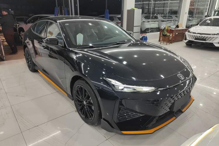 Used CHANGAN UNI-V 2024 1.5T Prestige Sport Edition