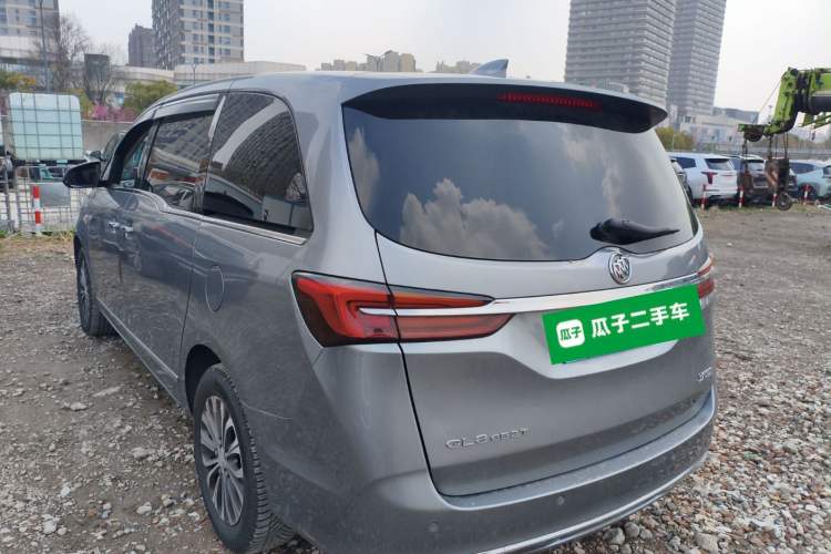 Used Buick GL8 2020 Land Business Class 652T Luxury Model Rear Left 45 Deg