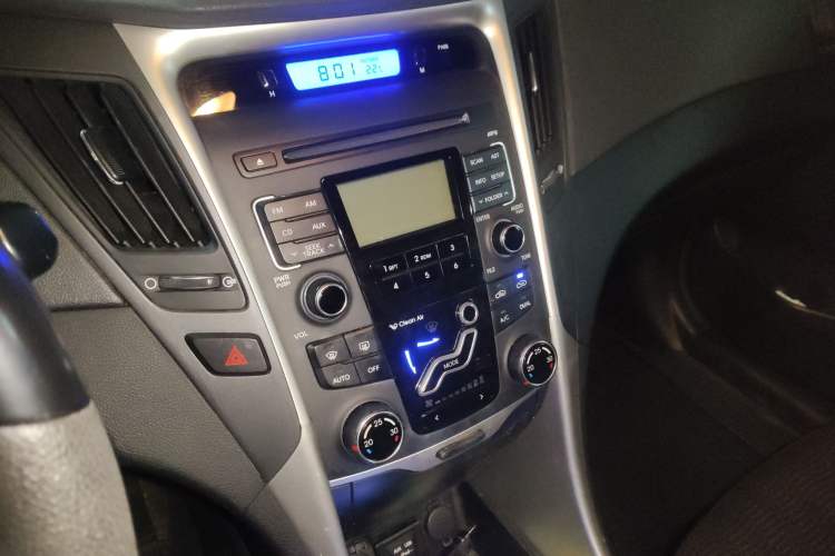 Used Hyundai Sonata 2011 2.0L Automatic Leading Edition
