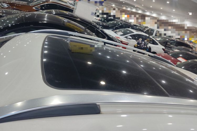 Used Lynk & Co 01 2017 2.0T Two-Wheel Drive Pro Edition Roof