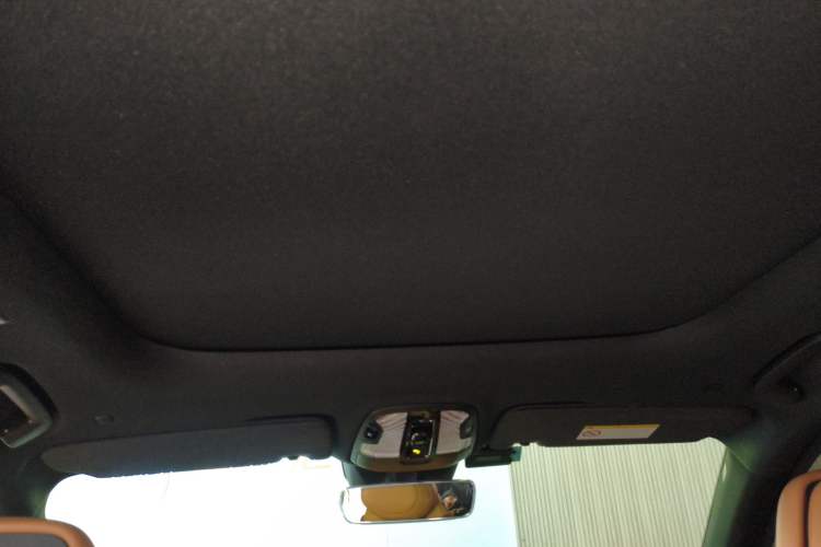 Used Lynk & Co 09 EM-P 2023 2.0TD EM-P Long-Range Version PM 7-Seater