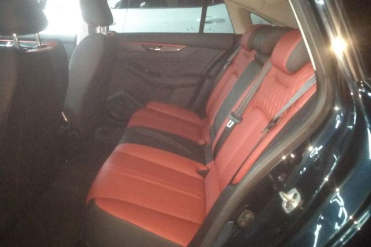 Used Dongfeng Aeolus Yixuan MAX 2021 1.5T Ultra-Stylish Trendsetter Edition