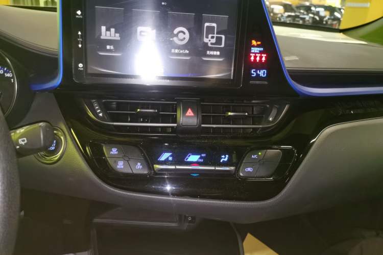 Used Toyota IZOA 2020 2.0L Enjoy Edition
