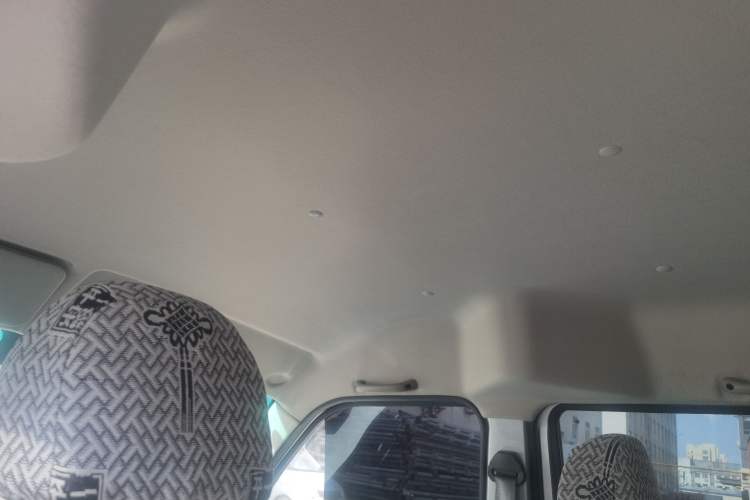 Used Jinbei Hiace X30 2024 1.5L Champion Edition Passenger Vehicle 5/6/7 Seats Headliner