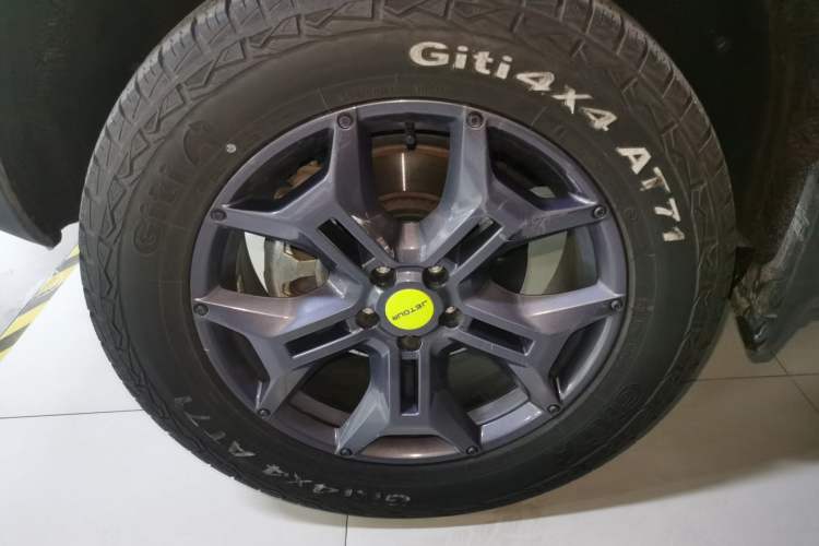 Used JETOUR Traveler 2023 2.0T All-Wheel Drive CrossPRO+