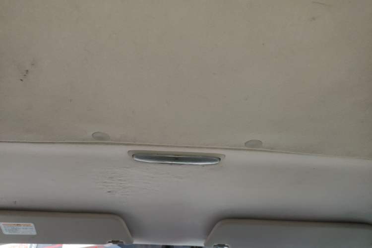 Used Ford Transit 2019 2.0T Diesel Multi-Purpose Commercial Vehicle Short Wheelbase Low Roof 6-Seater China VI Standard Headliner