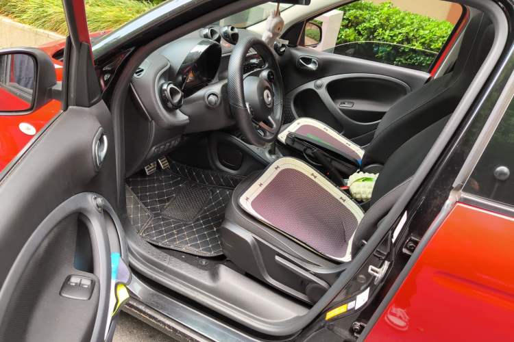 Used smart forfour 2016 1.0L 52 kW Passion Edition