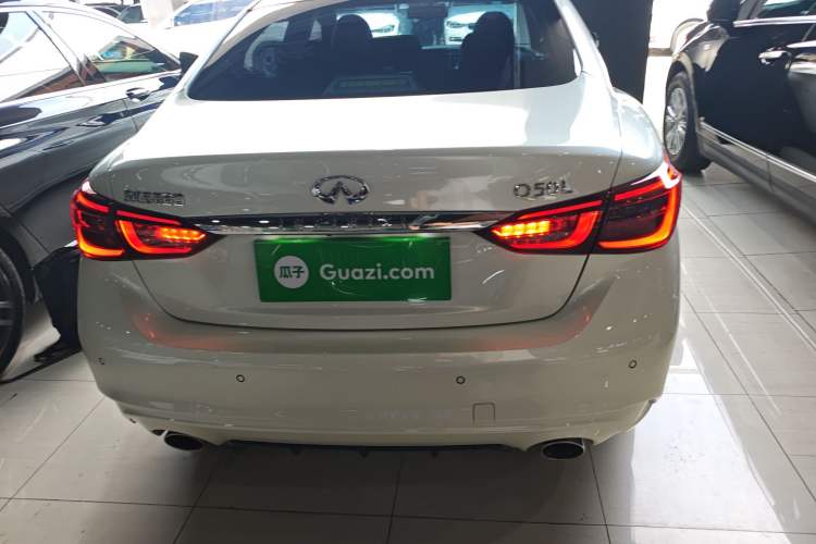 Used Infiniti Q50L 2018 2.0T Enjoyment Version China VI Standard
