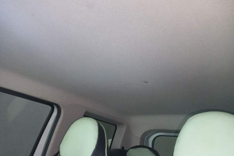 Used Geely Auto Panda 2023 Panda Mini 200km Endurance Bear Headliner