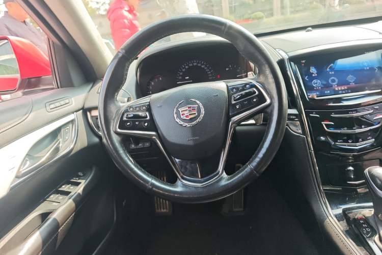 Used Cadillac ATS 2014 28T Leading Model Steering Wheel