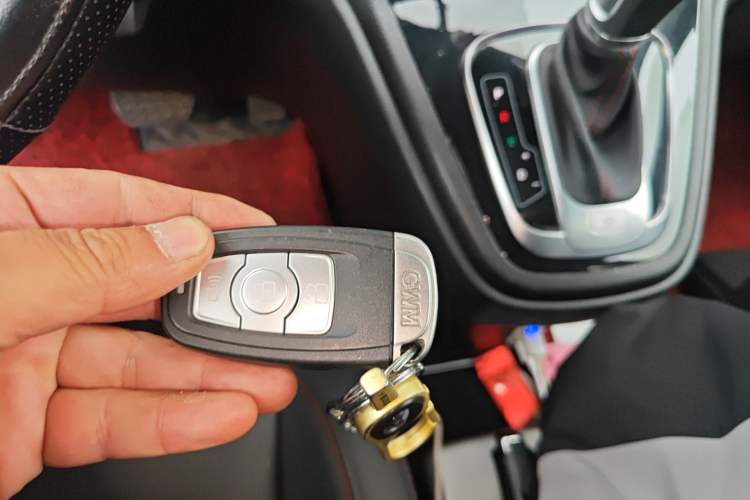 Used Haval H6 2016 Upgraded Model 1.5T Automatic Two-Wheel Drive Elite Version Vehicle Key