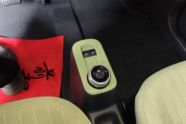 Used Geely Galaxy Panda 2023 Panda Mini 120km Asian Games Edition
