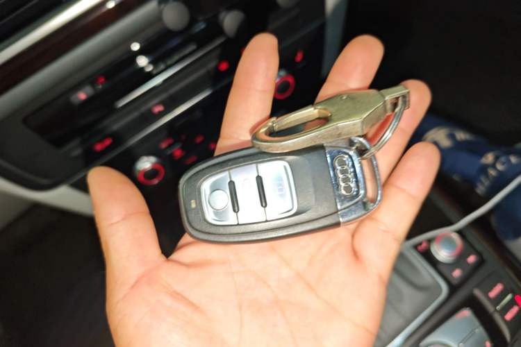 Used Audi A6L 2014 30 FSI Technology Model Vehicle Key