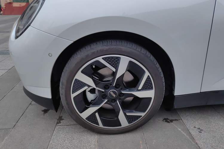 Used MINI Electric MINI COOPER 2024 452km COOPER SE Artist