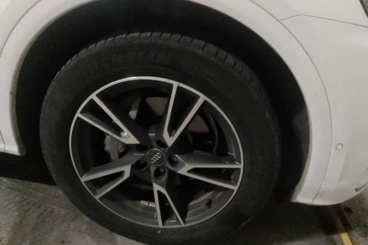 Used Audi Q5L 2020 45 TFSI Prestige Fashion Model Right Front Wheel Hub