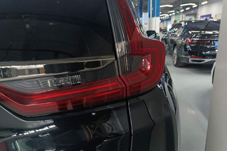 Used Honda CR-V 2021 240TURBO CVT 2WD Fashion Edition
