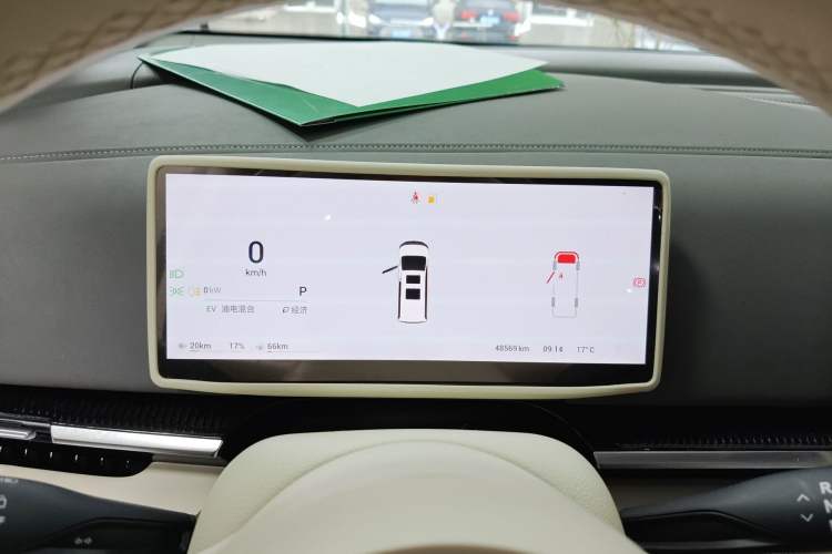 Used VOYAH Dream 2025 PHEV Four-Wheel Drive Excellence Kunpeng Edition Instrument Cluster