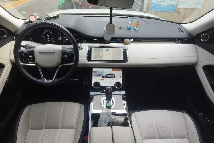 Used Land Rover Range Evoque New Energy 2022 Aurora L P300e Plug-in Hybrid Electric Version
