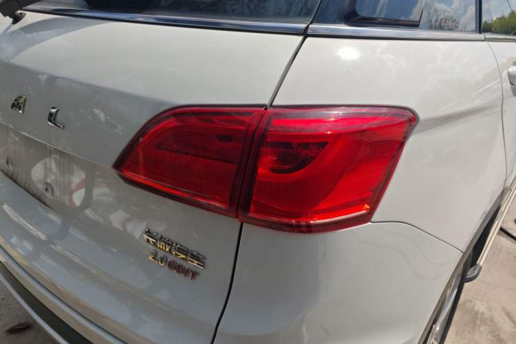 Used Haval H6 Coupe 2015 Blue-Label 2.0T Manual Two-Wheel Drive Prestige Model