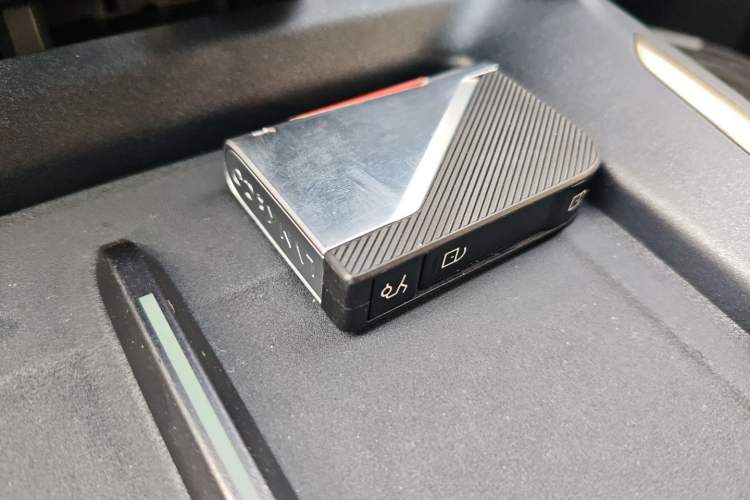 Used Lynk & Co 07 2024 EM-P 126 Long-Range Ultra Interior 1