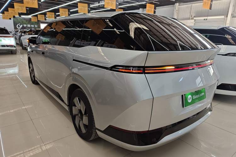 Used XPeng X9 2024 640 All-Wheel Drive High-Performance Max