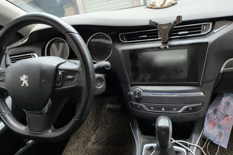 Used Peugeot 408 2014 1.8L Automatic Luxury Edition Audio And AC Panel