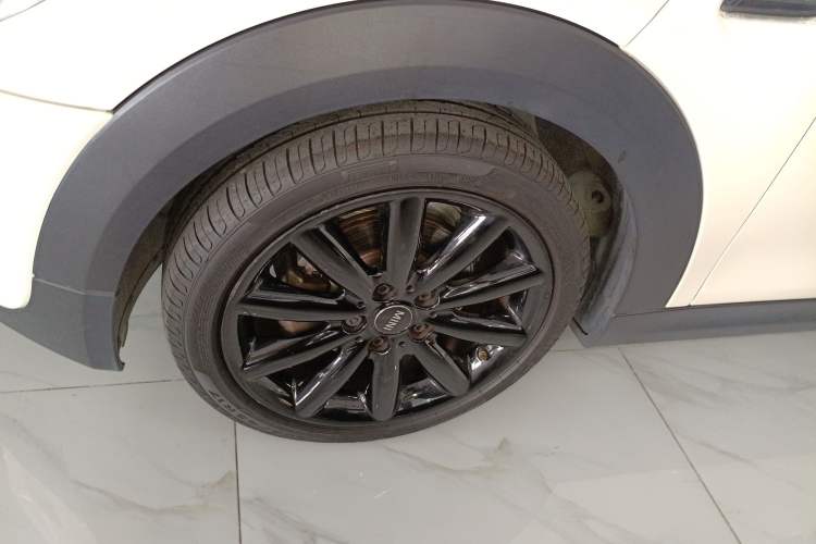 Used MINI 2019 1.5T COOPER Artist
