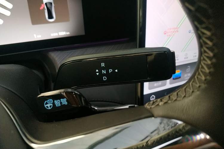 Used Denza Z9 2024 1100 km Four-Wheel Drive Max Version