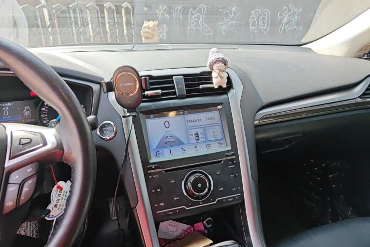 Used Ford Mondeo 2017 EcoBoost 180 Stylish Model Audio And AC Panel