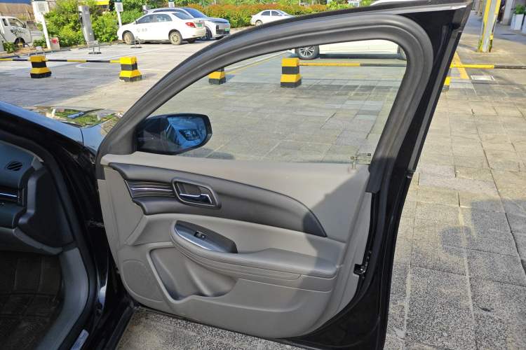 Used Chevrolet Malibu 2014 2.0L Automatic Luxury Edition