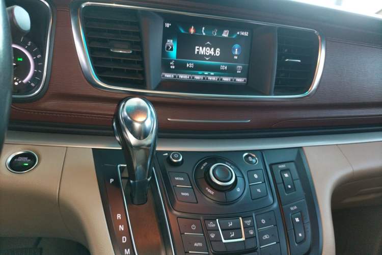 Used Buick GL8 2017 25S Luxury Version China V Standard
