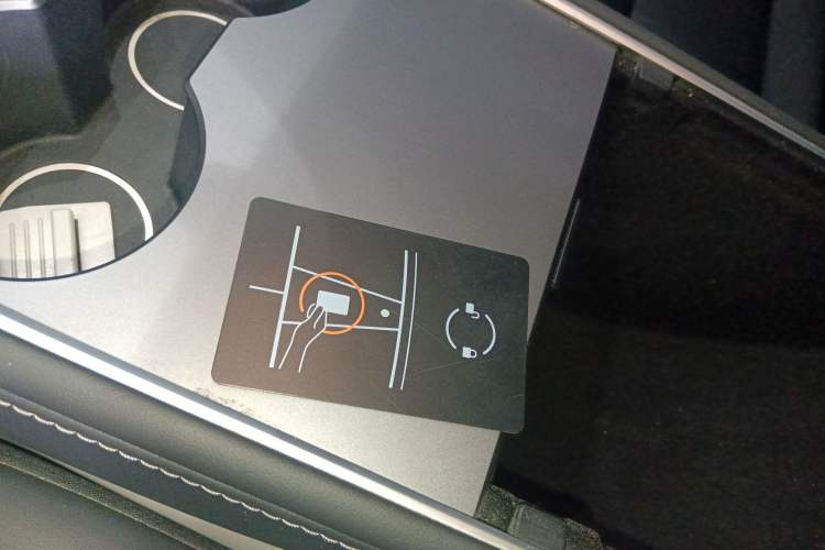 Used Tesla Model Y 2023 Rear-Wheel-Drive Version Vehicle Key