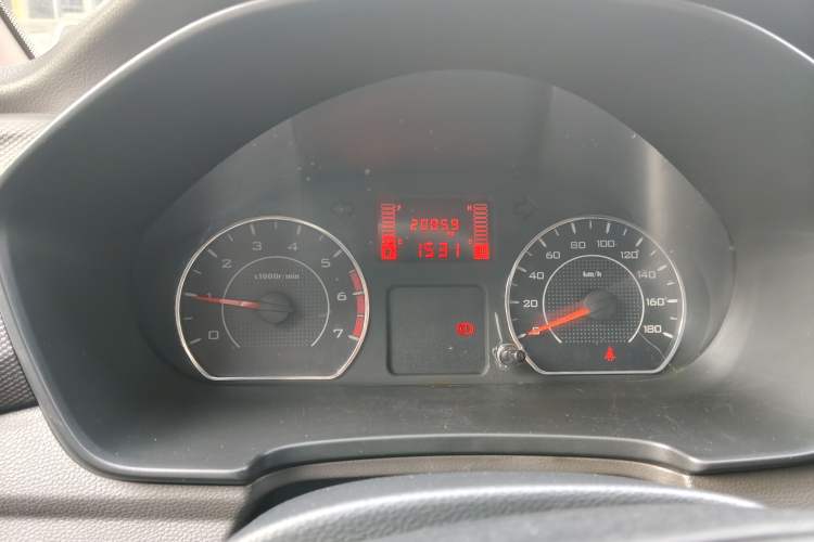 Used Wuling Hongguang V 2021 1.5L Jingqu Edition Enclosed-Window Vehicle LAR