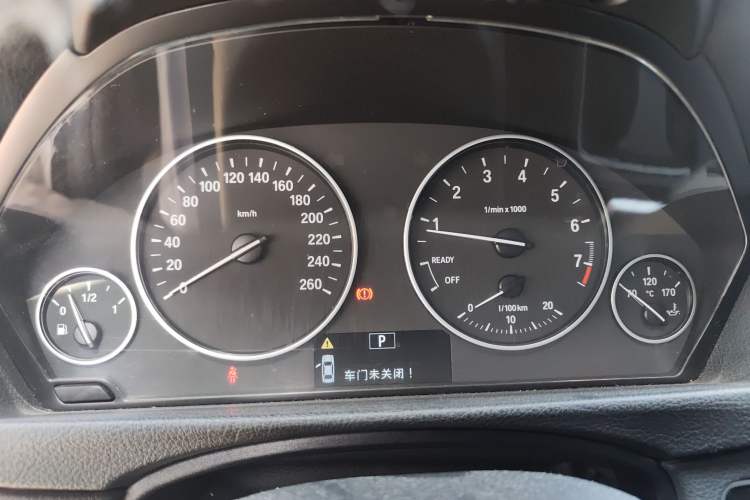 Used BMW 3 Series 2014 320i Sport Edition
