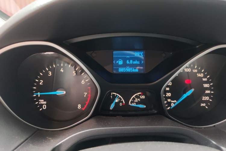 Used Ford Focus 2017 Hatchback 1.6L Manual Fashion Edition SmartDrive Version