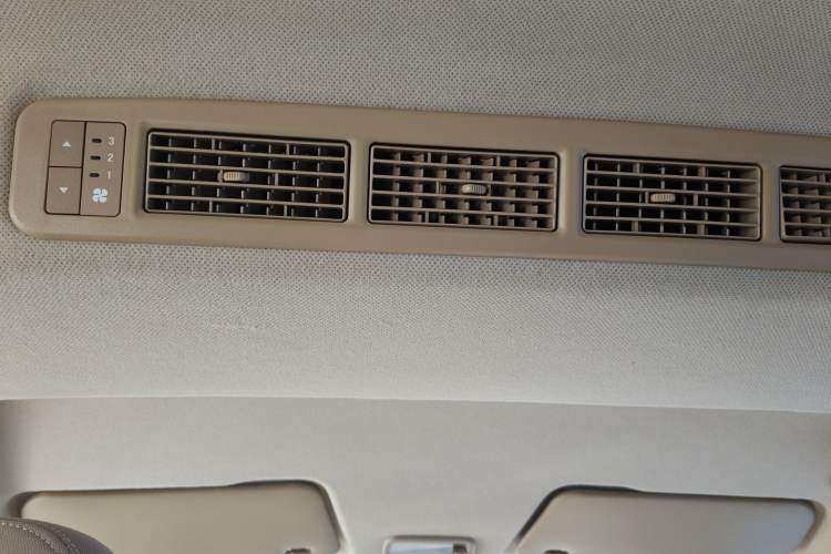 Used Wuling Hongguang 2019 1.5L S Standard Version China VI LAR