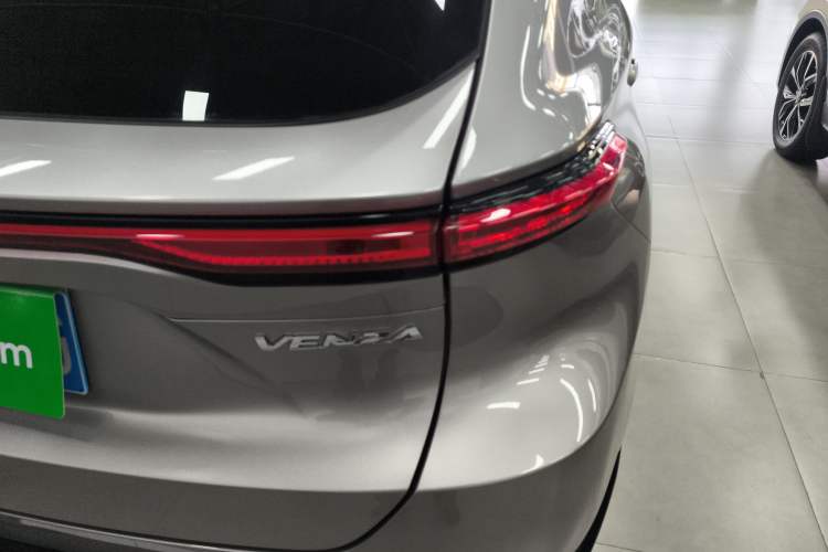 Used Toyota Venza 2022 2.0L CVT Two-Wheel Drive Luxury Edition
