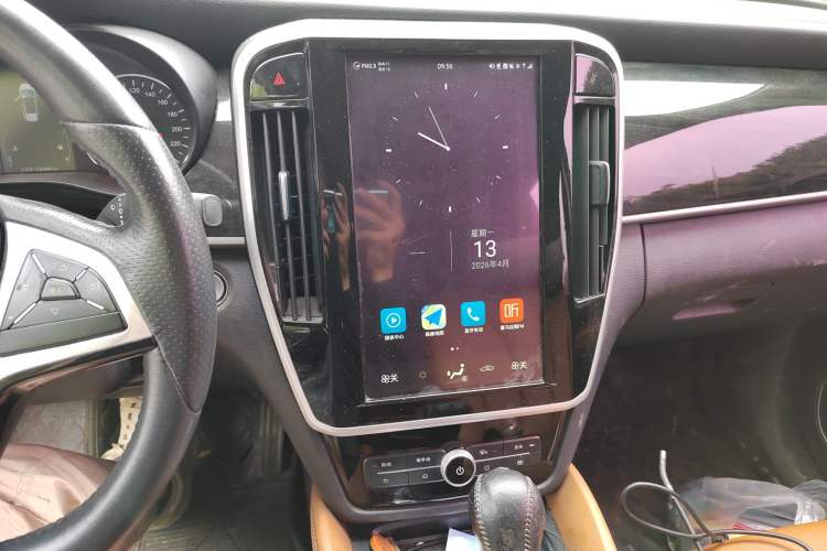 Used BYD Song MAX 2018 1.5T Automatic Smart Connect Elite Model with 6 Seats Audio And AC Panel