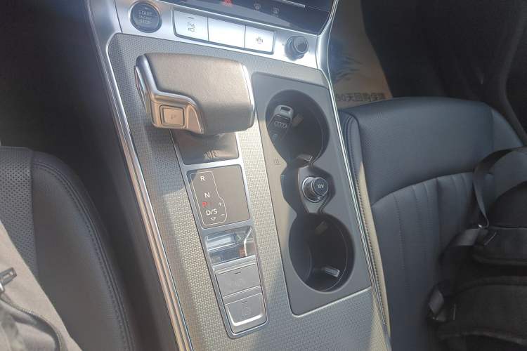 Used Audi A6 2023 allroad quattro 55 TFSI Prestige Off-Road Model