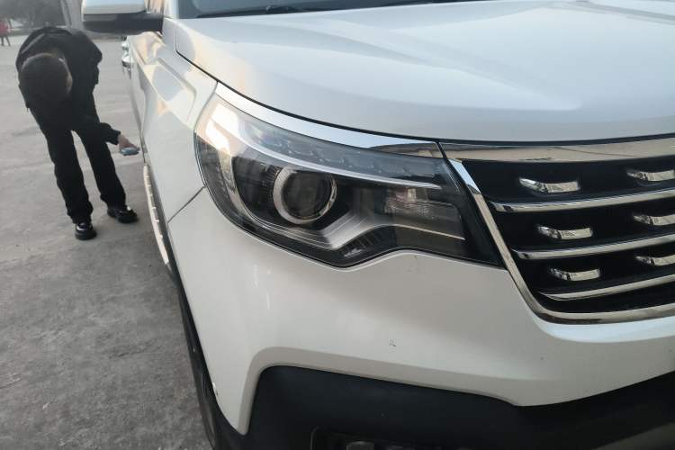 Used Kia Sportage R 2018 2.0L Automatic Smart Luxury Version China V Standard Right Front Headlight