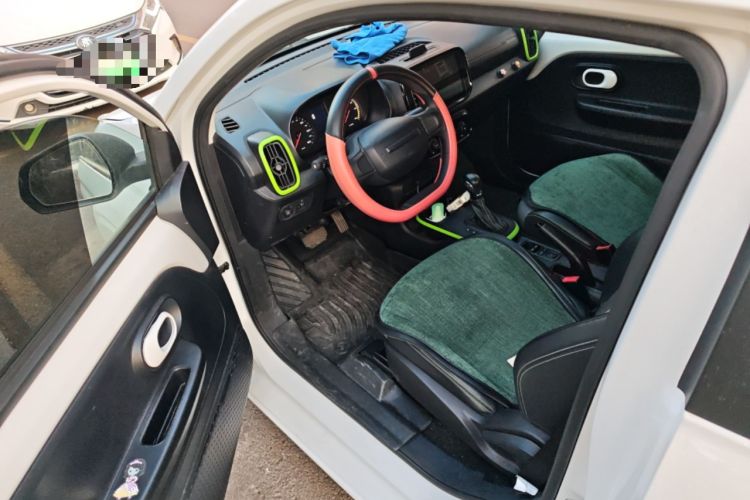 Used Roewe Clever 2021 302 km New Four-Seater Super-Efficient Version
