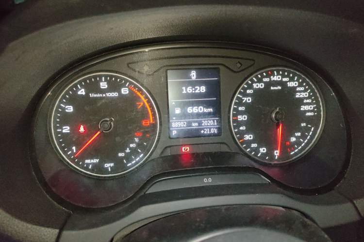 Used Audi A3 2018 30th Anniversary Edition Sportback 35 TFSI Fashion Model
