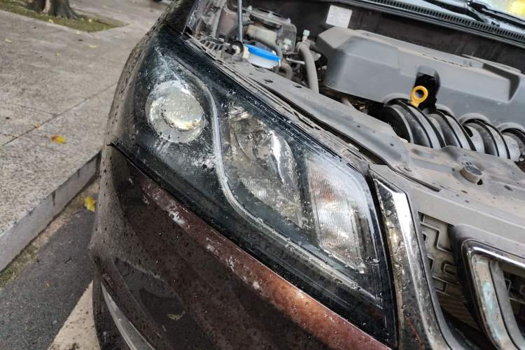 Used Geely Auto Emgrand 2017 Sedan Million Edition 1.5L Manual - Upward Version